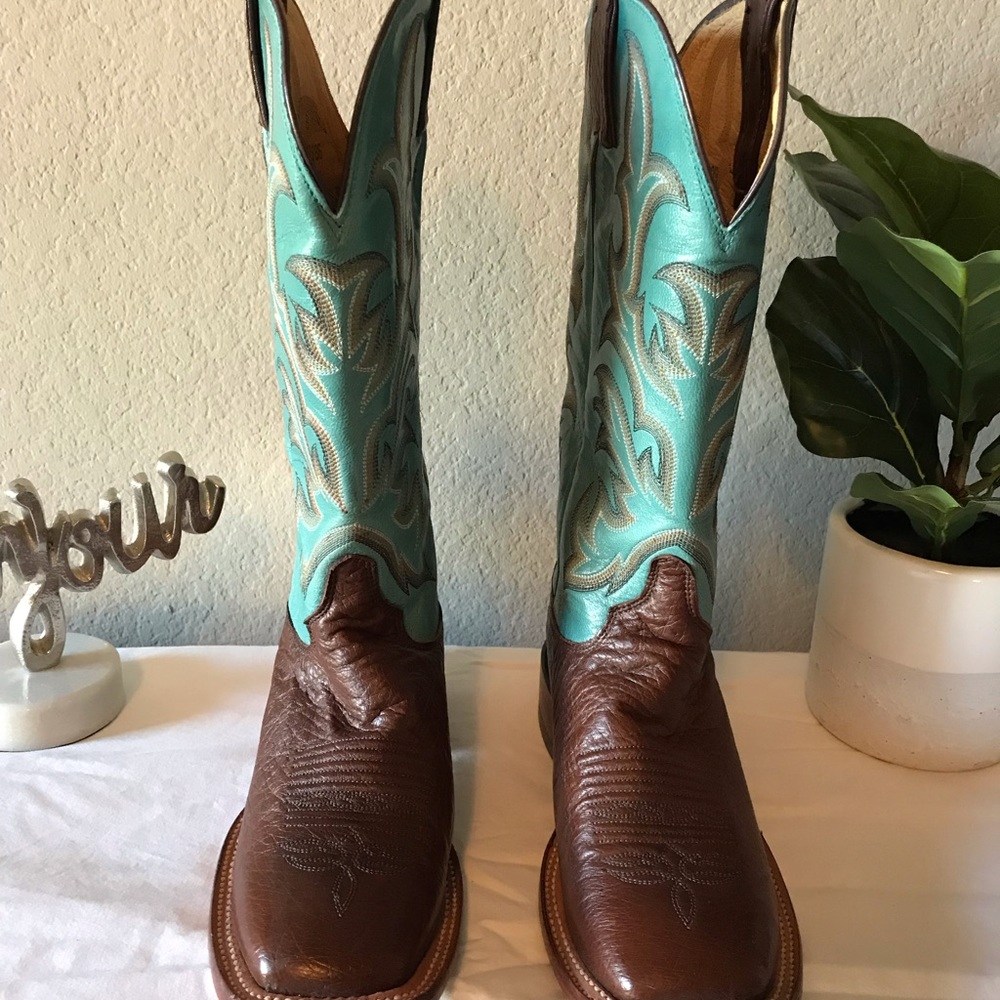 Women’s Justin brown smooth ostrich cowgirl boots